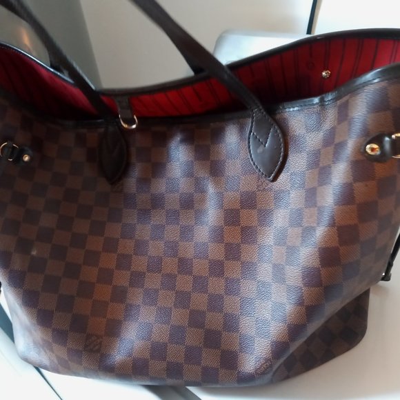 louis Vuitton - Picture 3 of 11